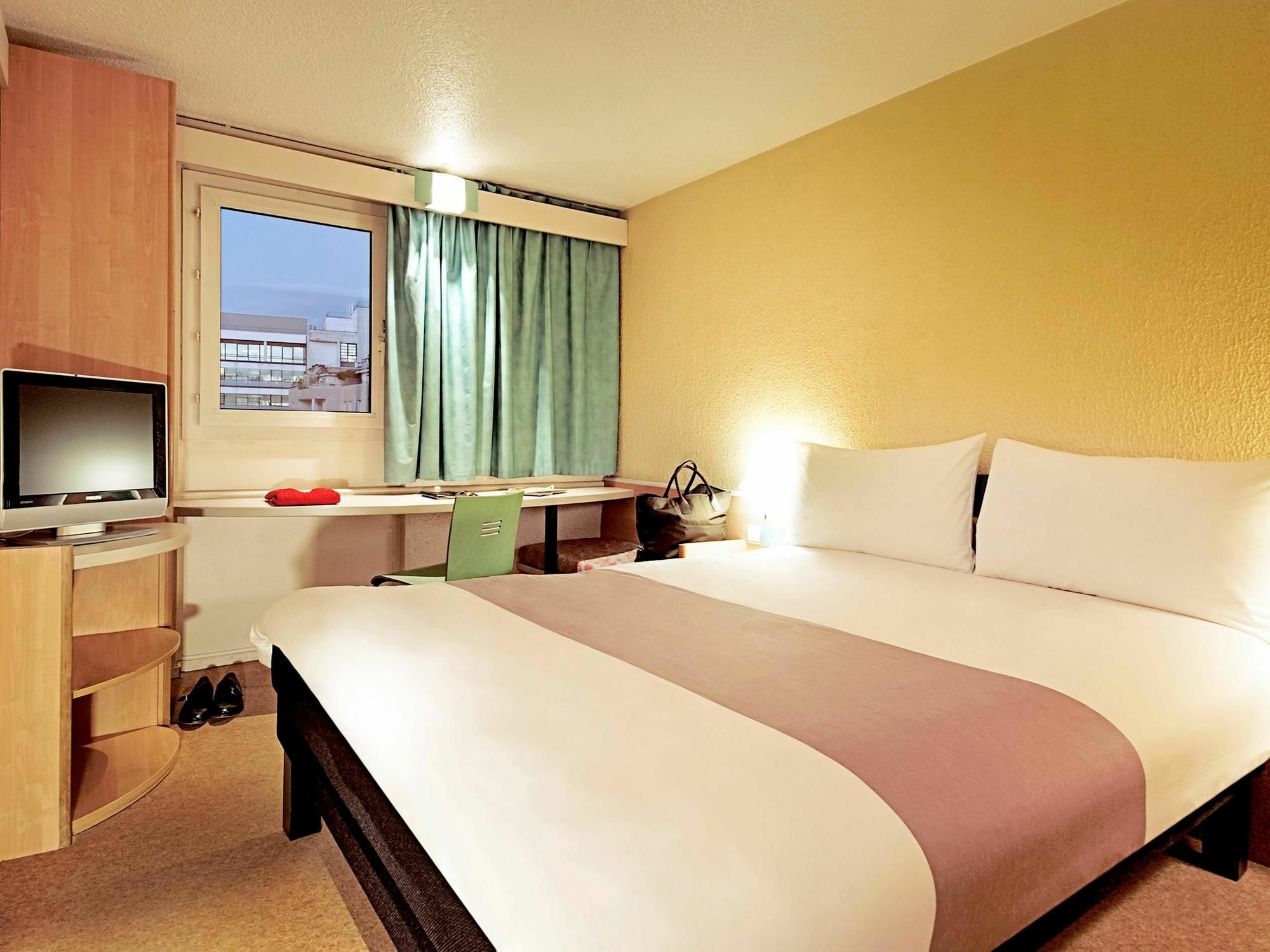 Ibis Tlemcen Hotell Exteriör bild